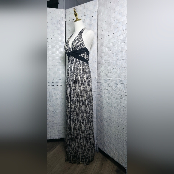 BCBGMAXAZRIA silk maxi dress - Picture 7 of 10